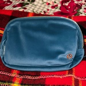 Lululemon belt bag